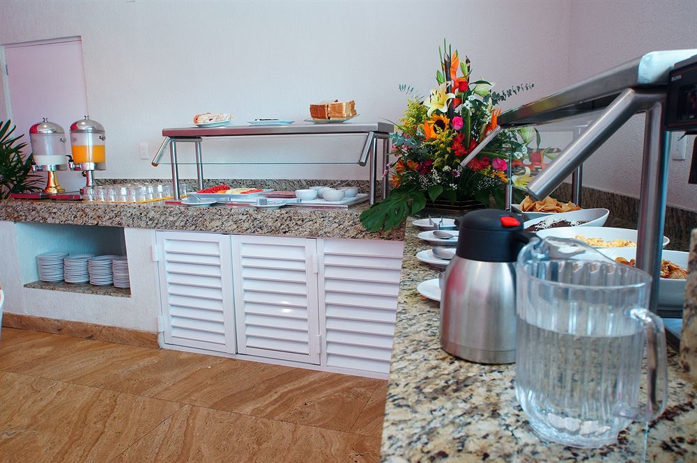 Hotel Margaritas 칸쿤 외부 사진